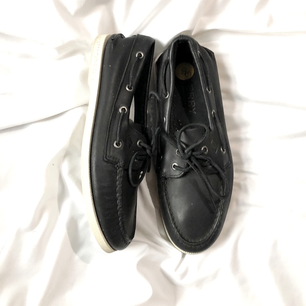 SPERRY TOP-SIDER BOAT SHOES 🌊